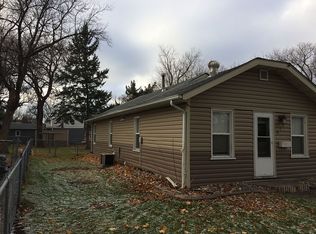 423 14th St N, Moorhead, MN 56560