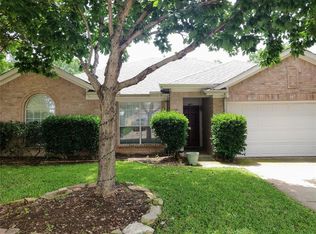 1708 Redwood Dr, Corinth, TX 76210