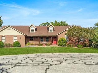 1408 Ogles Creek Ct, Lebanon, IL 62254