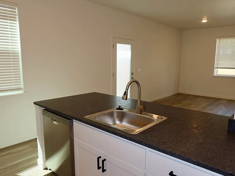 723 Elkins Way SE — Photo 39