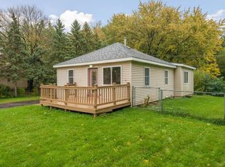 5149 Geneva Ave N, Oakdale, MN 55128