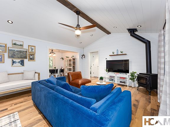 5th image of 619 Holly Road