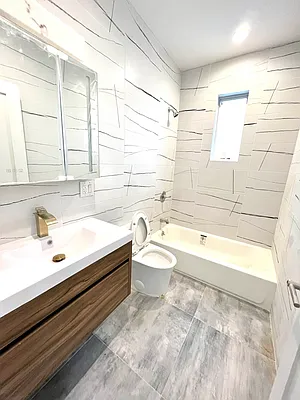 Rented by Elmekies Equities | media 12