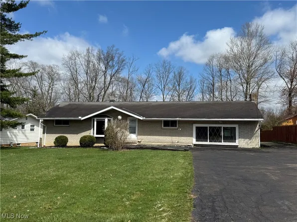 10784 Akins Rd, North Royalton, OH 44133