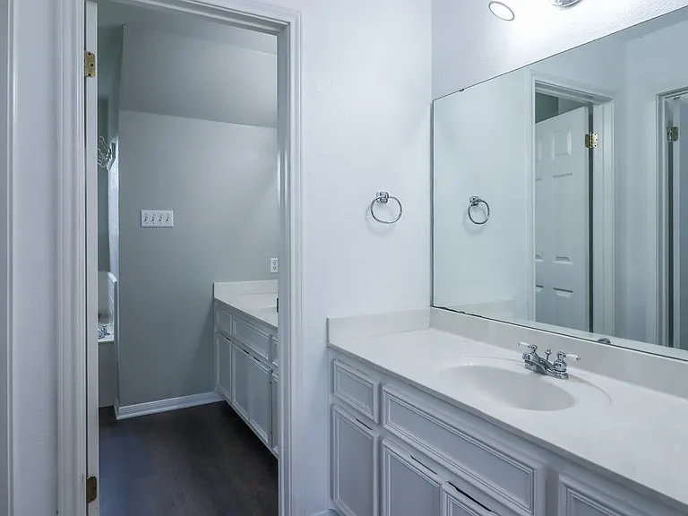 1810 Mesa Oaks Cir — Photo 21