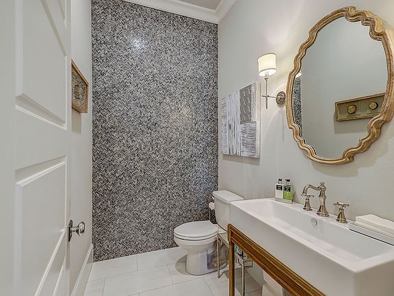 24-PowderBath.jpg