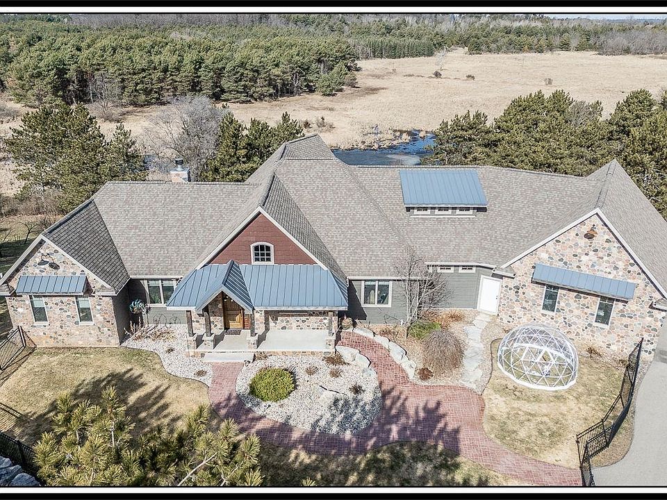 1st image of E9588 Mulroy Rd