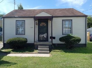 1034 Navaho Pl, Louisville, KY 40215