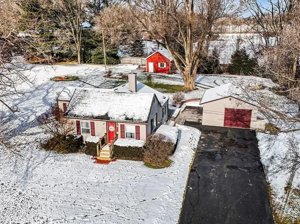 4295 Indian Lakes Rd NE, Cedar Springs, MI 49319