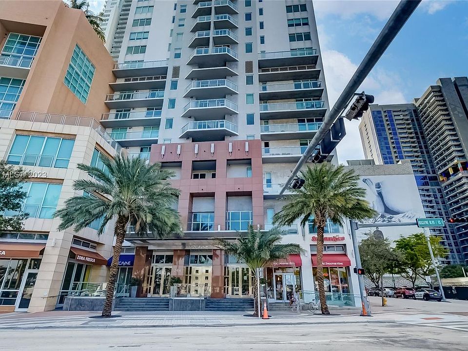 1st image of 244 Biscayne Blvd APT 506