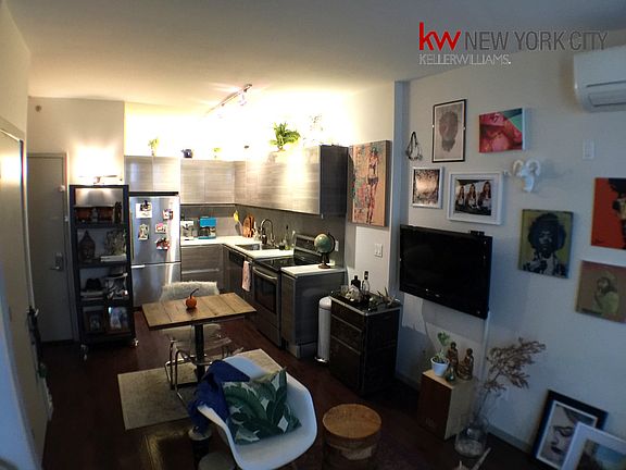 2nd image of 230 Wythe Ave APT 2O