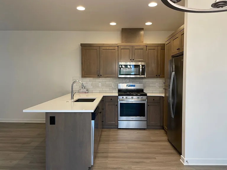 2598 NW Spruce Cone Ln — Photo 3