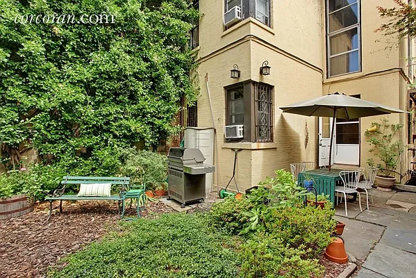 Sold by Corcoran | media 7