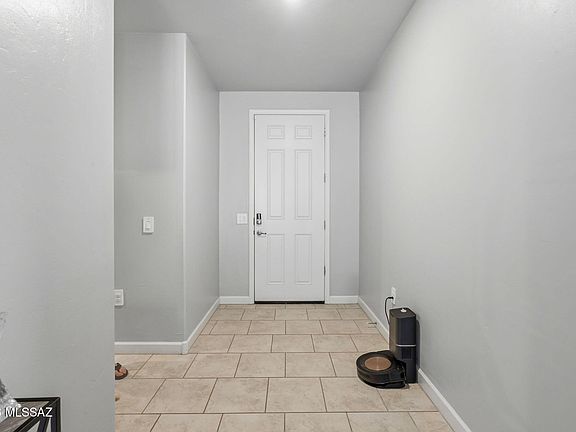 5th image of 483 W Weldon St