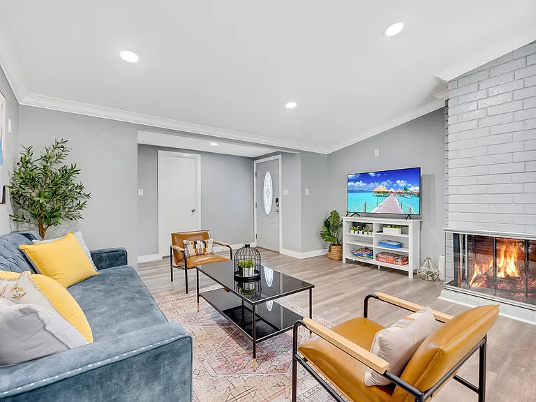 9582 Parade St — Photo 41