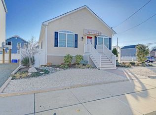 223 6th Ave, Seaside Heights, NJ 08751