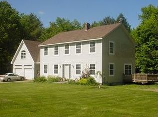 62 Lovejoy Pond Rd, Wayne, ME 04284