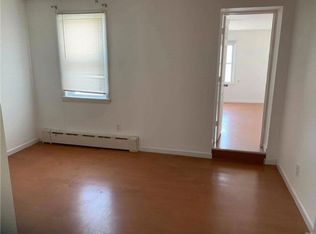 2188 Jericho Tpke APT 3, New Hyde Park, NY 11040