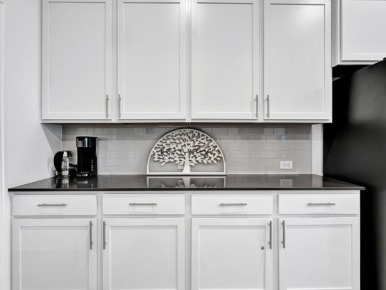 5317 Riverwalk Pkwy — Photo 11