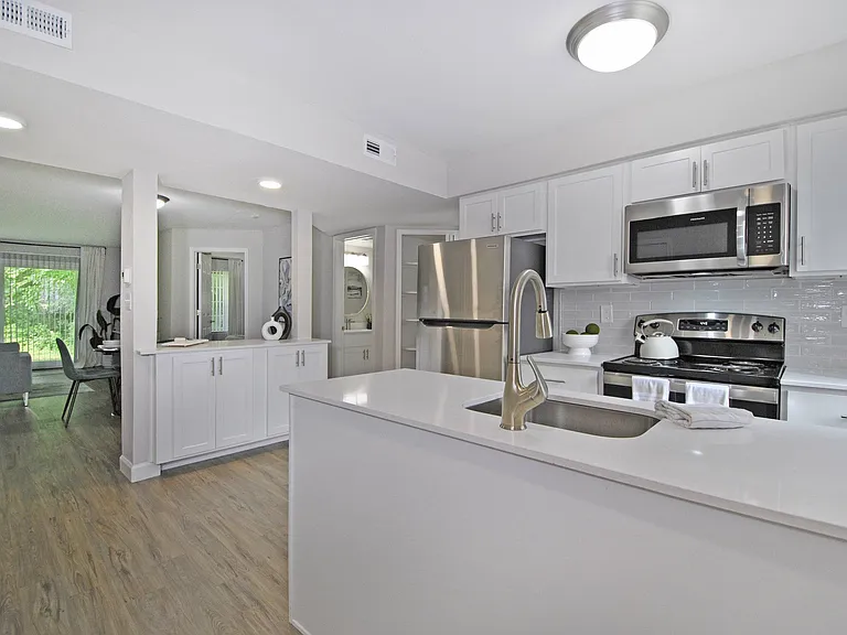 Bloomfield Villas — Photo 1