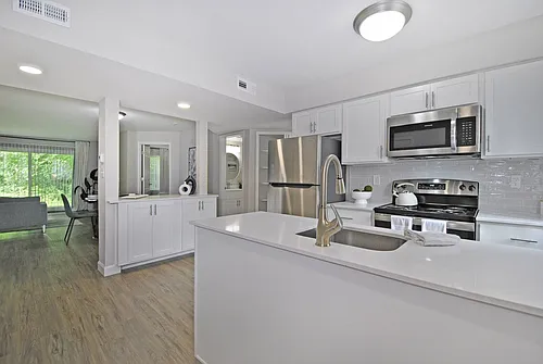 Bloomfield Villas Photo 1
