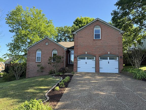 2nd image of 122 Mansker Park Dr