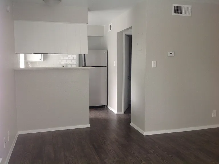 1717 Enfield Rd. — Photo 11