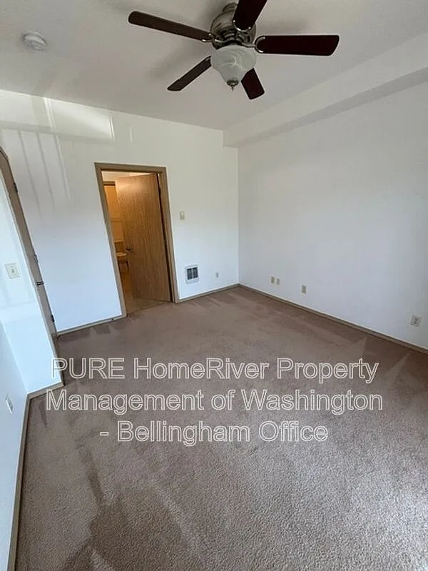 1 bed, 1.0 bath, 880 sqft, $1,695 — Photo 4