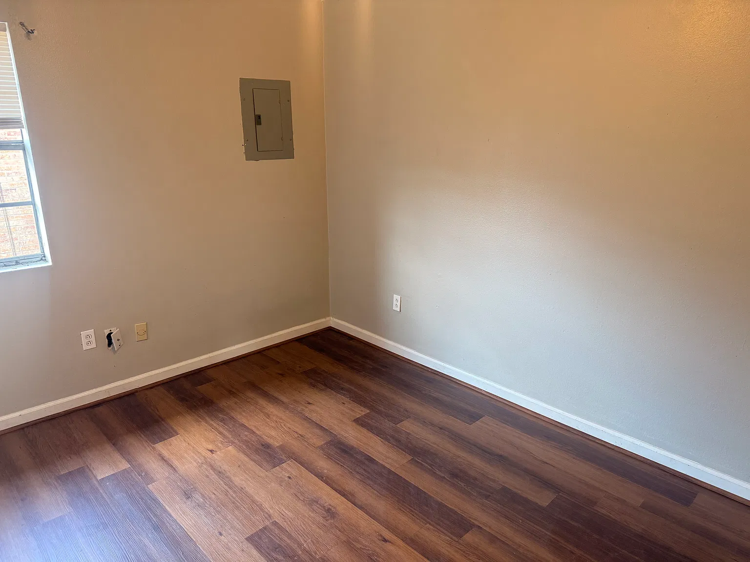 2 bed, 800 sqft, $750 — Photo 3