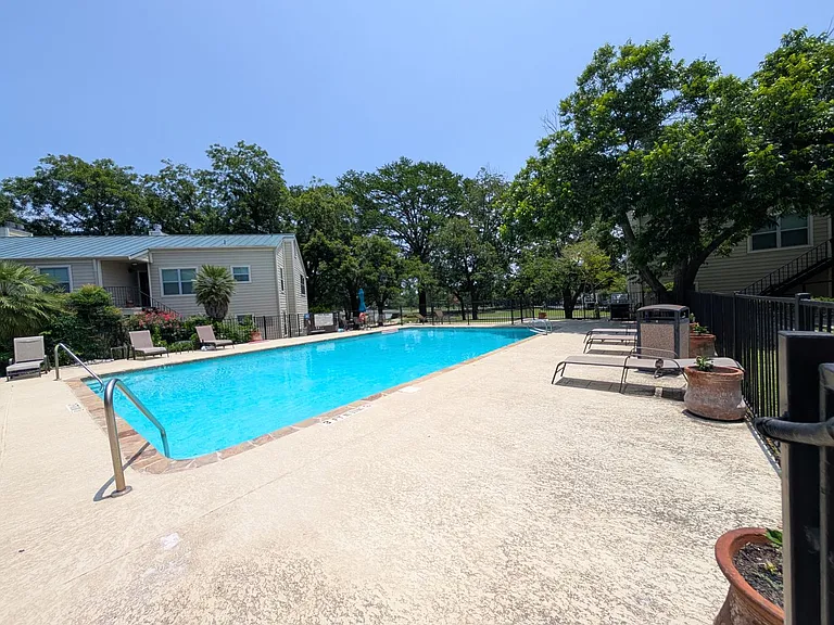 551 Terminal Loop Rd #D5 — Photo 40