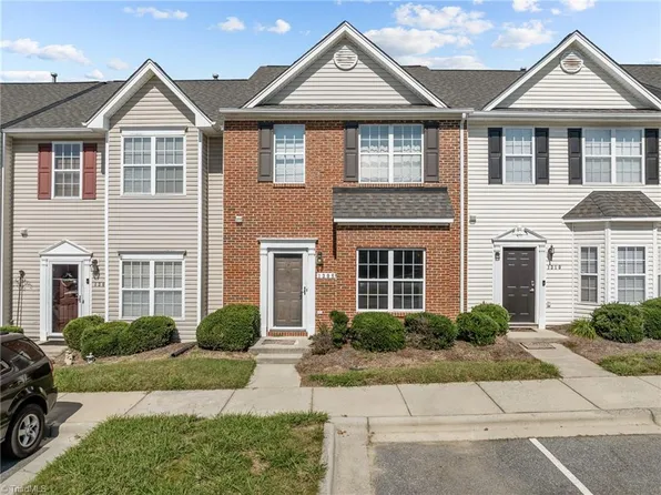 1308 Essex Sq, Archdale, NC 27263