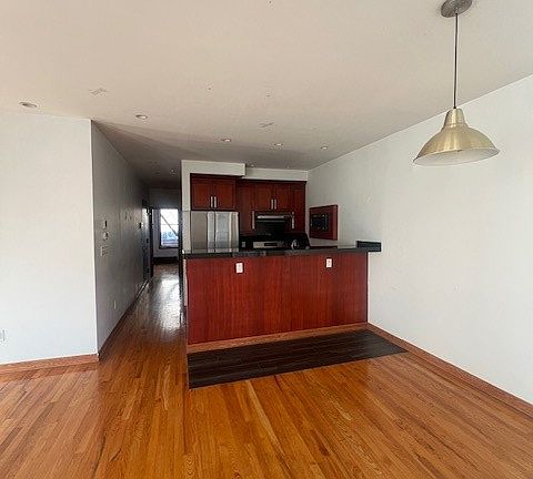 5th image of 595 Vanderbilt Ave #2