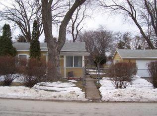 7417 Cedar Dr, Wonder Lake, IL