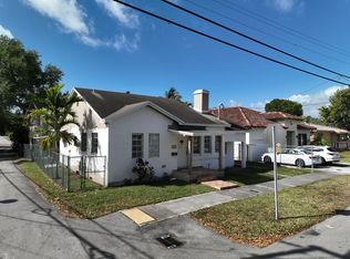 2100 SW 25th St #2, Miami, FL 33133