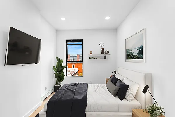 Rented by Freestone Property Group | media 12