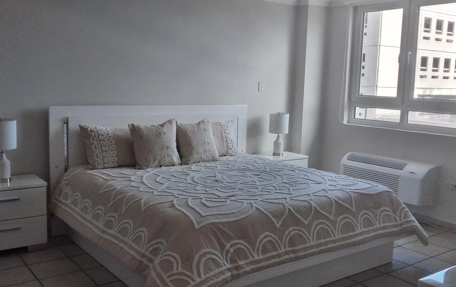 2 bed, 1700 sqft, $3,775 — Photo 3