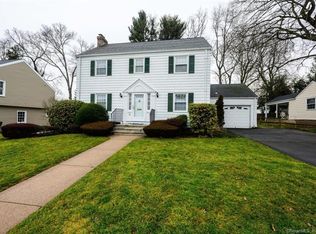 119 Carmalt Rd, Hamden, CT 06517