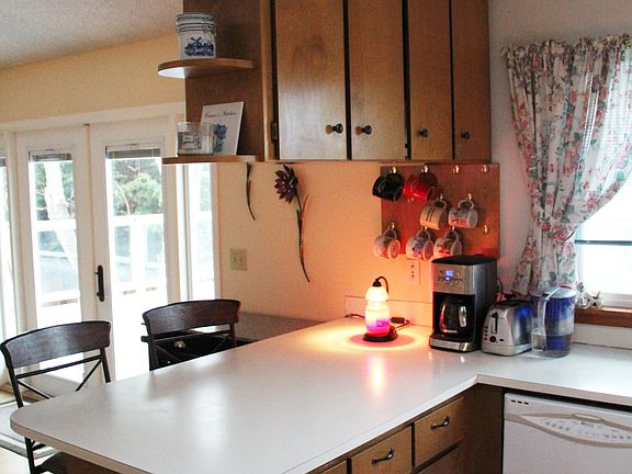 breakfast bar