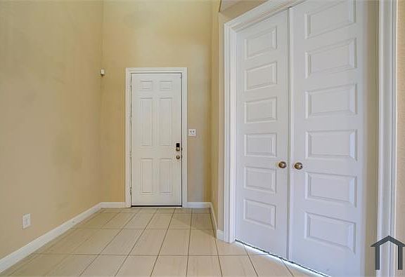 4th image of 8114 Legacy Creek Dr