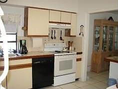 3rd image of 708 N Loxahatchee Dr