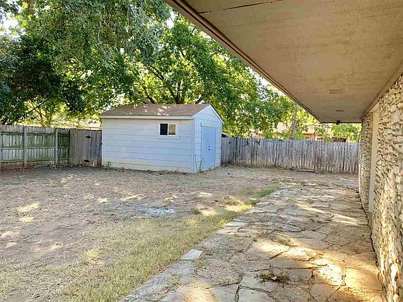 5th image of 1401 Brazos St