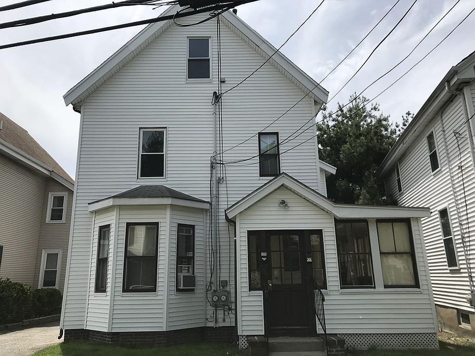 2nd image of 11 Patten St #11