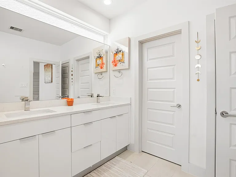 4408 Santorini Ln — Photo 17
