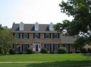 1002 Millview Dr, Batavia, IL 60510