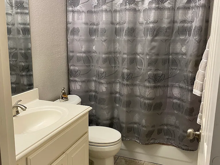 4600 Spanishmoss Dr — Photo 35