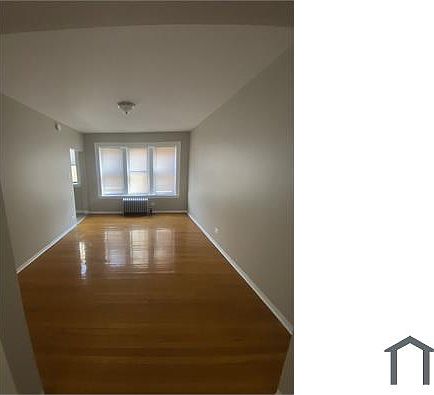 5th image of 6928 S Oglesby Ave #2811
