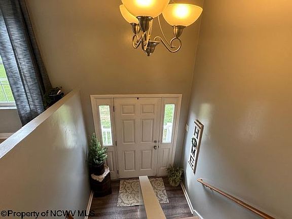 4th image of 75 Alex Dr