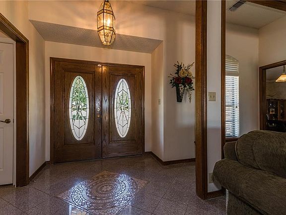 4th image of 138 Highland Terrace Cir