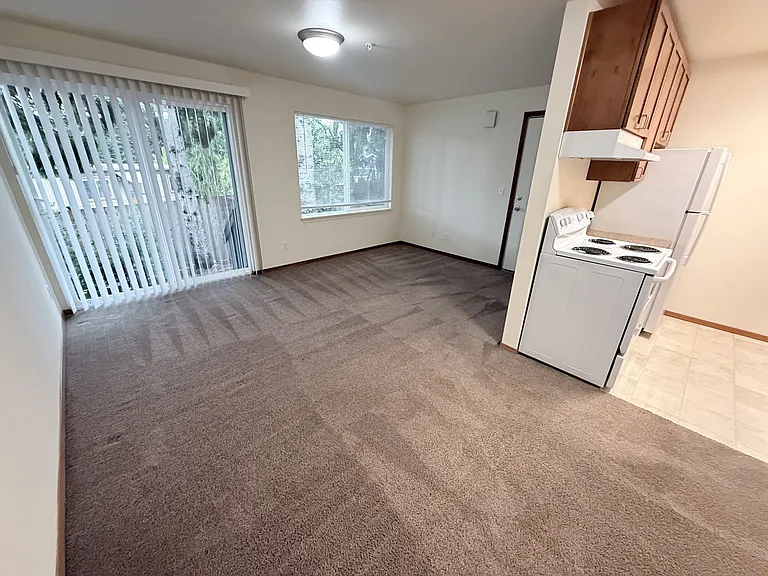 324 Avenue J #2 — Photo 7