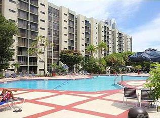 Plaza Of Americas, Sunny Isles Beach, FL 33160